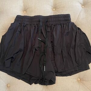 Flowy running shorts, brand unknown